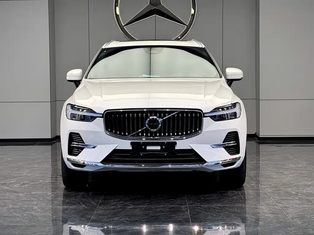 Volvo XC60 — фото 3