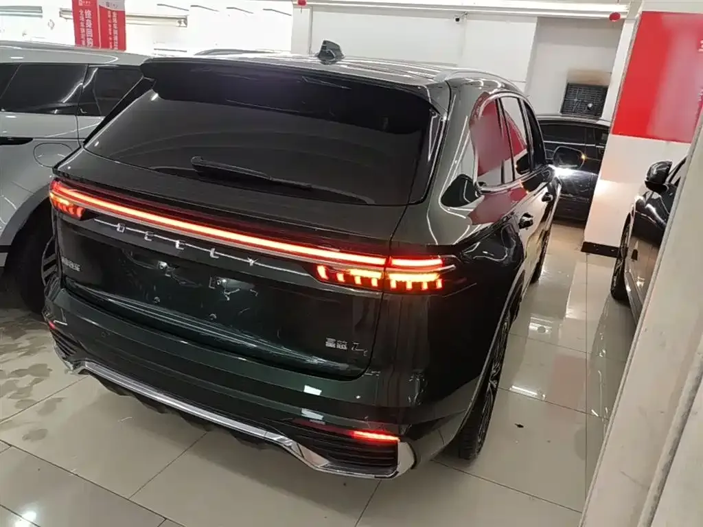 Geely Xingyue L — фото 8
