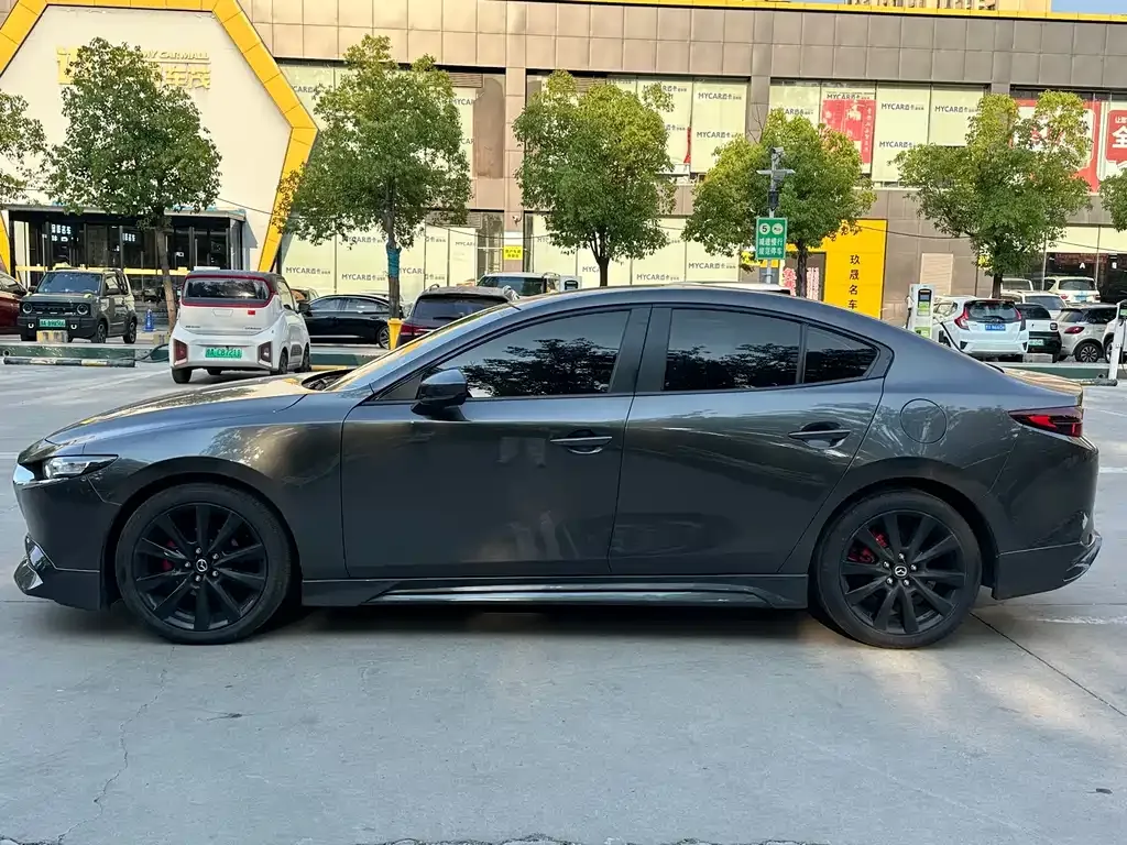 Mazda 3 Axela — фото 10
