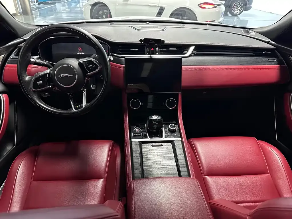 Jaguar XFL 2021 из CN, фото 8
