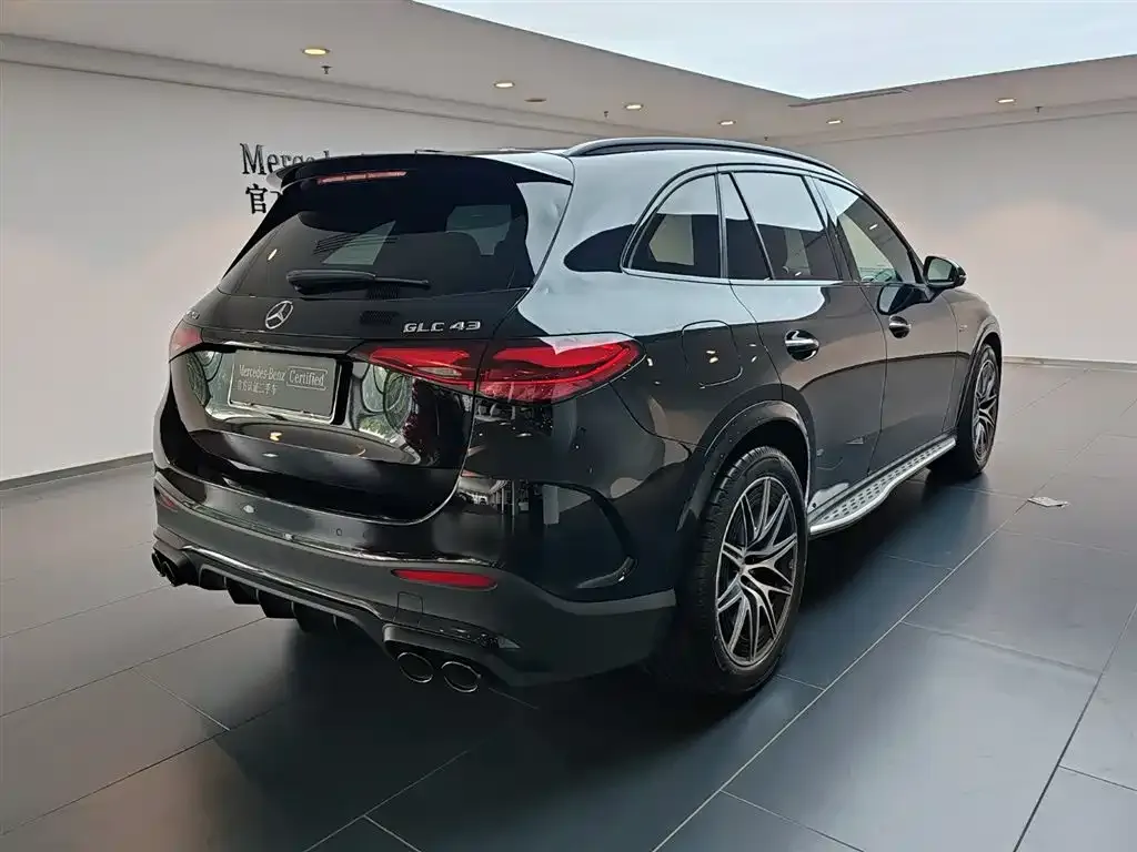 Mercedes-Benz GLC AMG — фото 10