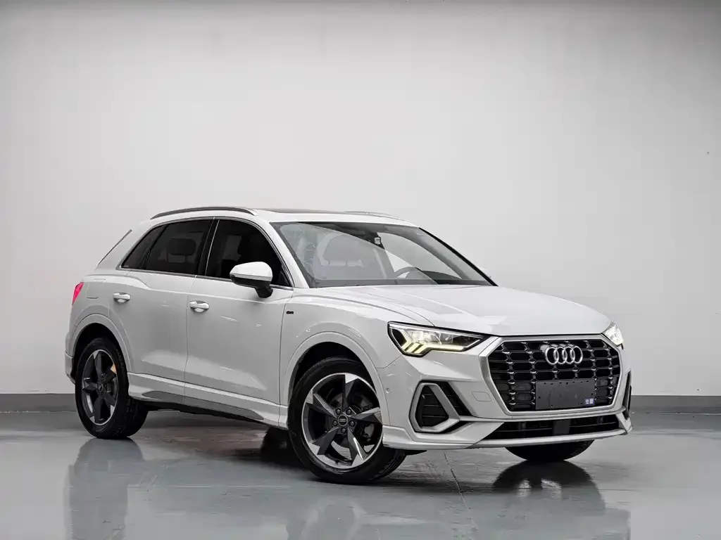 Audi Q3 — фото 7