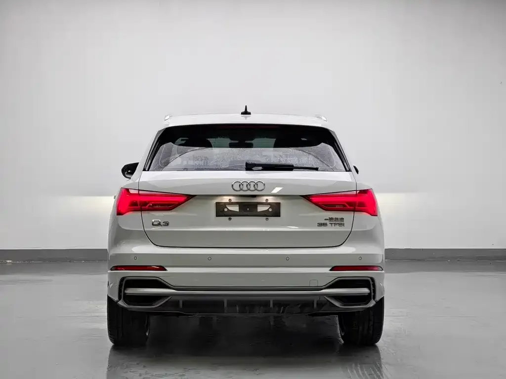 Audi Q3 — фото 4