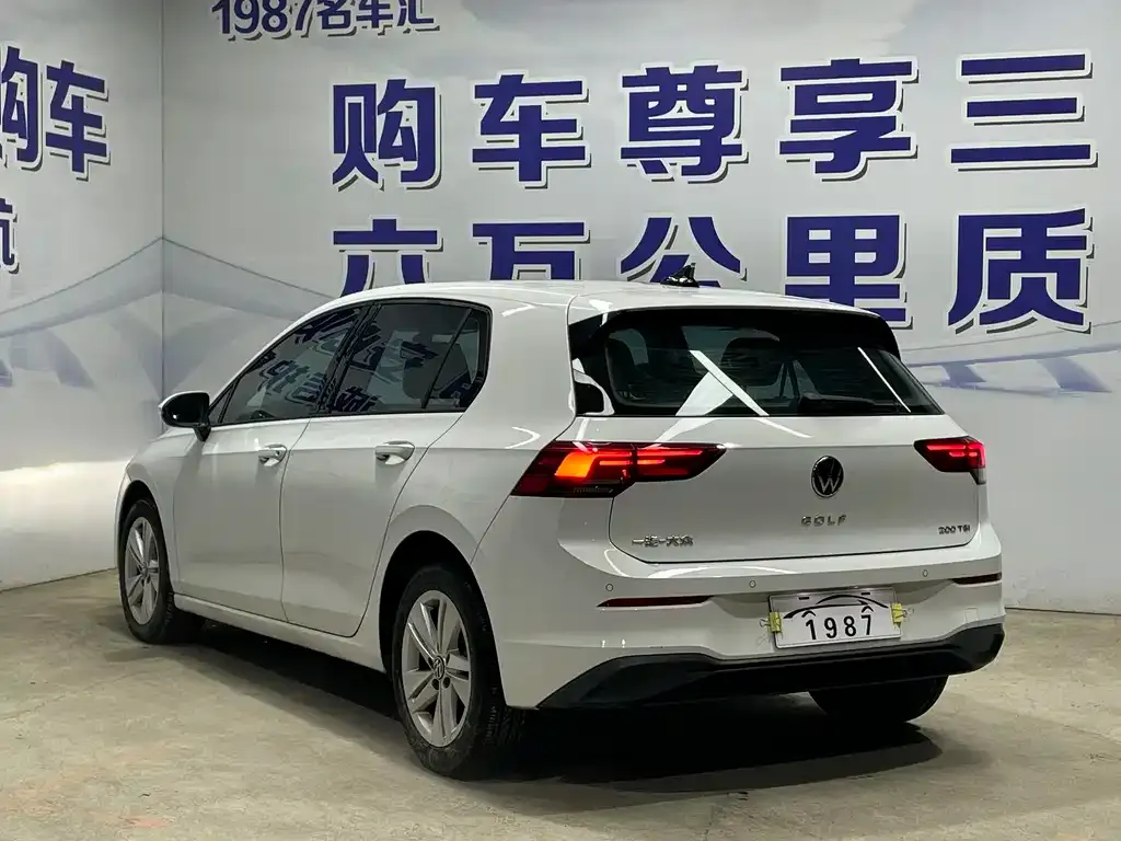 Volkswagen Golf 2023 из CN, фото 8