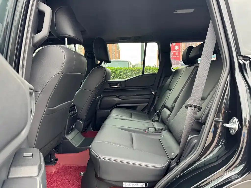 Toyota Prado 2025 из CN, фото 8