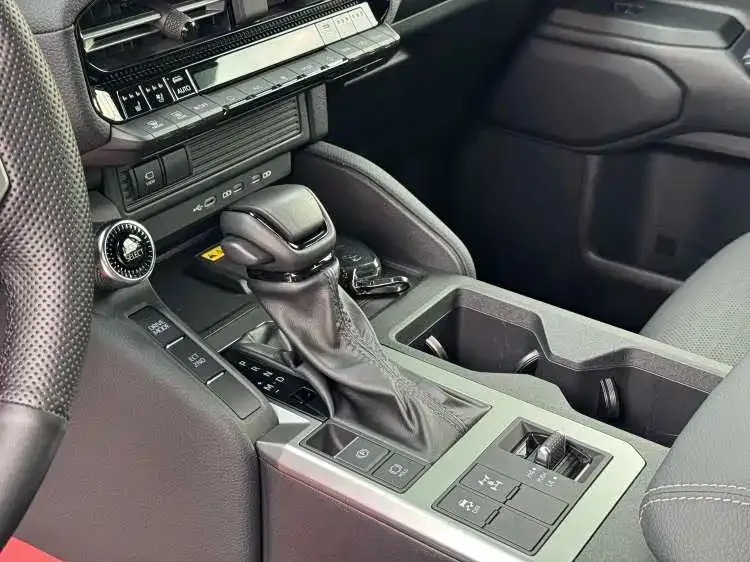 Toyota Prado 2025 из CN, фото 10