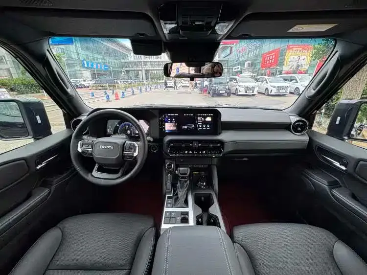Toyota Prado 2025 из CN, фото 9