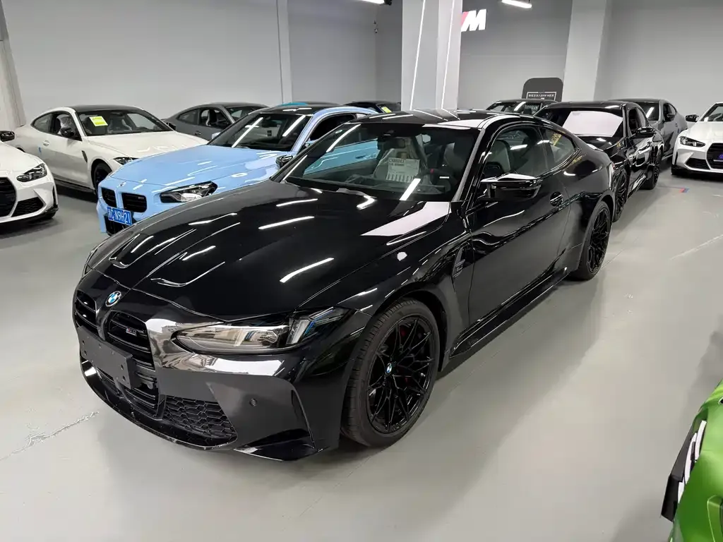 BMW M4 — фото 1