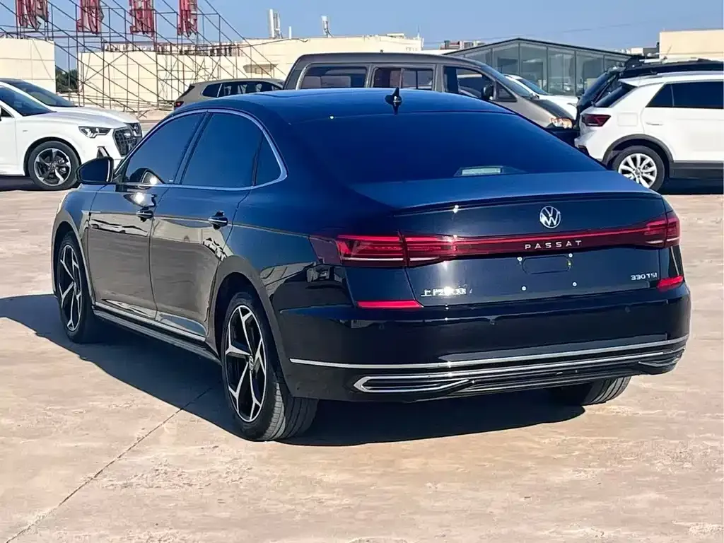 Volkswagen Passat — фото 3