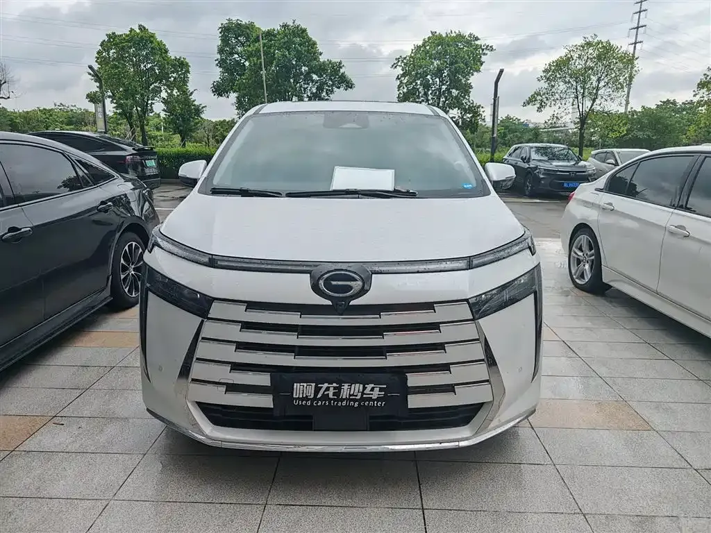 GAC Motor 传祺E8 PHEV — фото 5