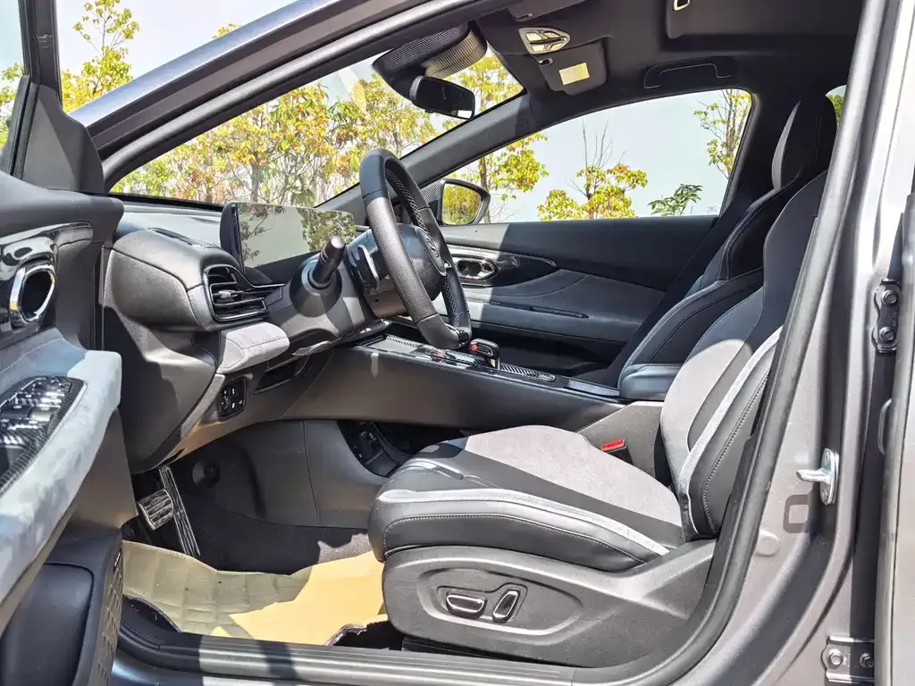 GAC Motor Shadow Leopard — фото 10