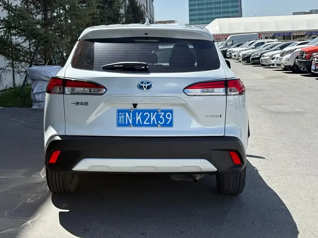 Toyota Corolla Cross — фото 8