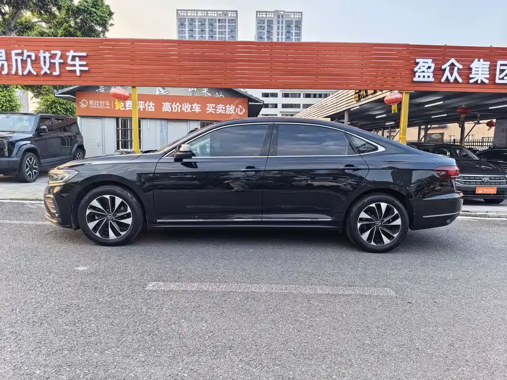 Volkswagen Passat — фото 4