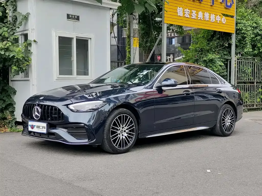 Mercedes-Benz C-Class — фото 1