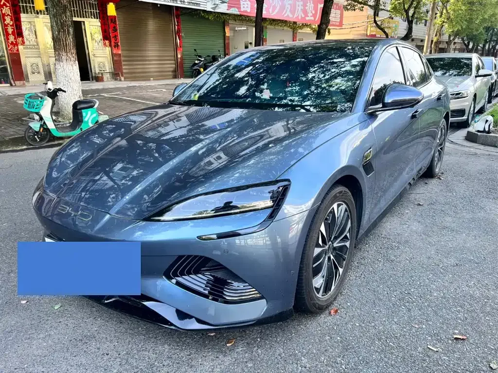 BYD Seal — фото 1