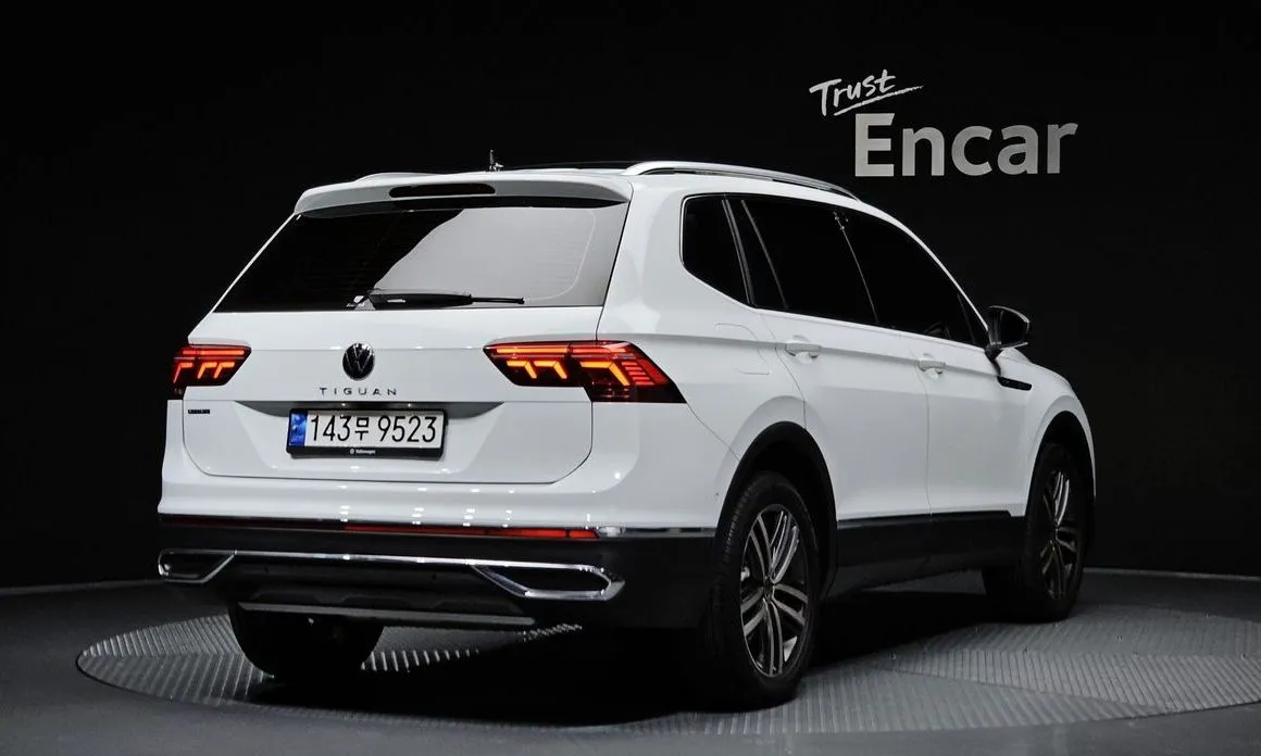 Volkswagen Tiguan — фото 4
