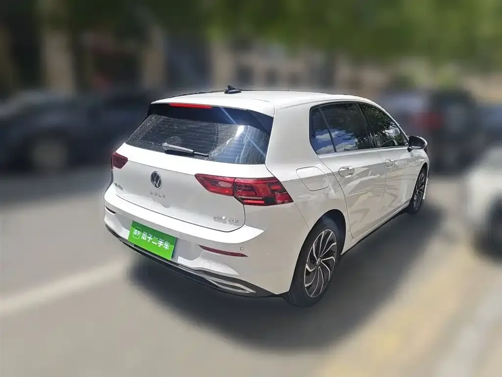 Volkswagen Golf 2021 из CN, фото 2