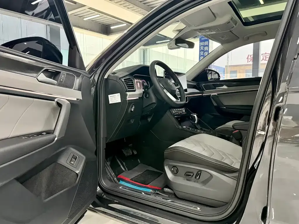 Volkswagen Tayron — фото 3