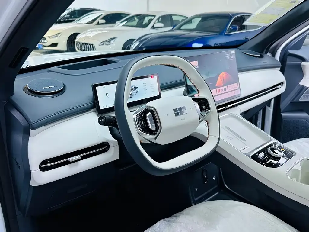 Geely Galaxy Xingjian 7 — фото 10