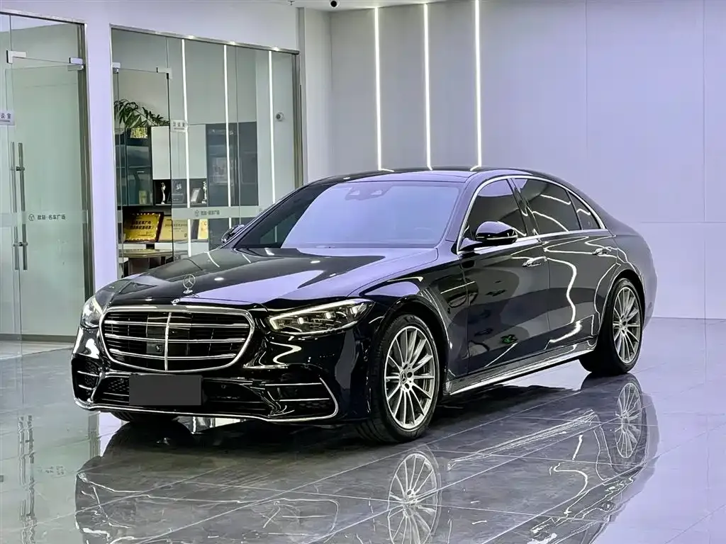 Mercedes-Benz S-Class — фото 1