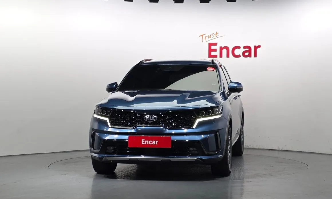Kia Sorento — фото 7
