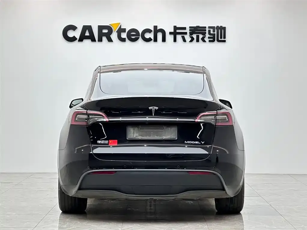 Tesla Model Y — фото 2