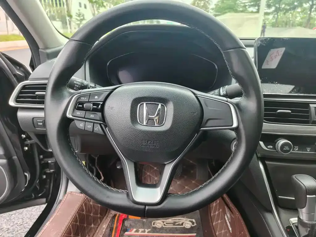 Honda Accord — фото 4