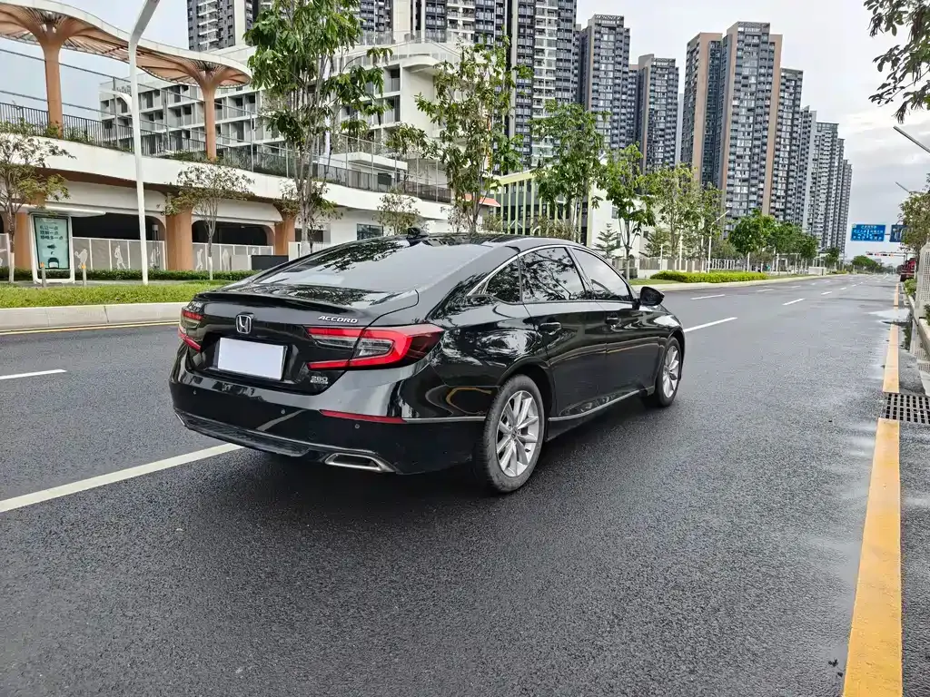 Honda Accord — фото 5