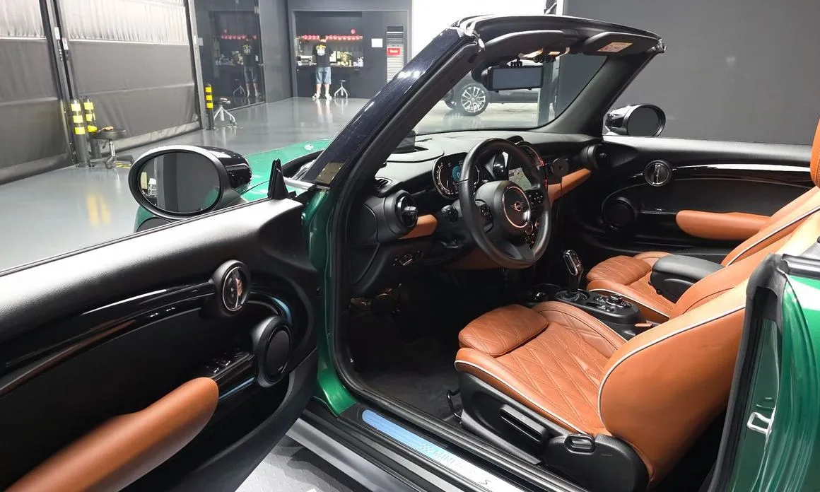 Mini Cooper Convertible 2022 из KR, фото 9