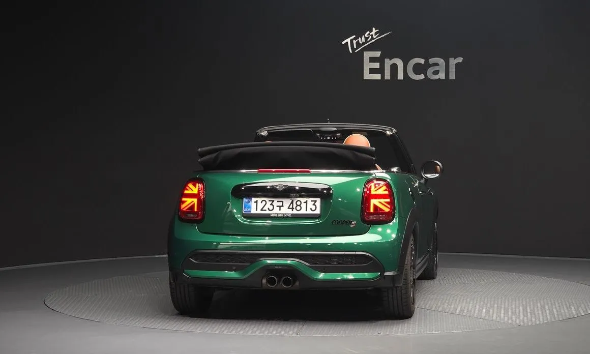 Mini Cooper Convertible 2022 из KR, фото 7