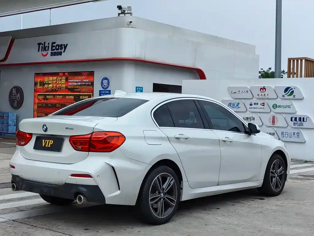 BMW 1 Series 2022 из CN, фото 4