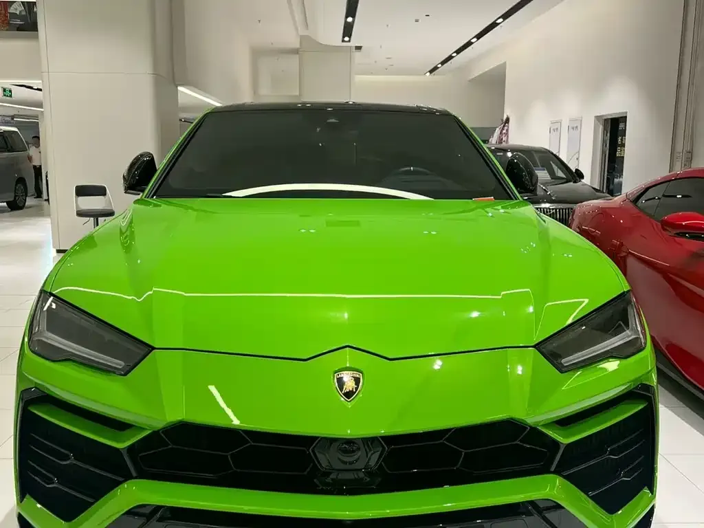 Lamborghini Urus — фото 2