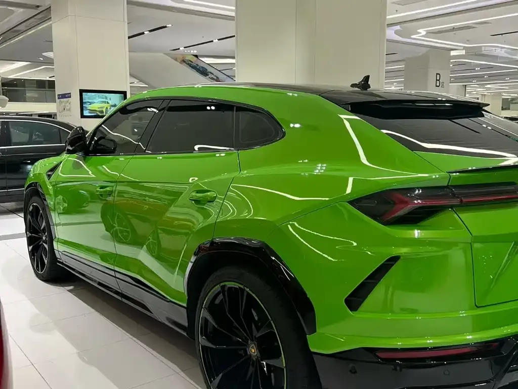 Lamborghini Urus — фото 5