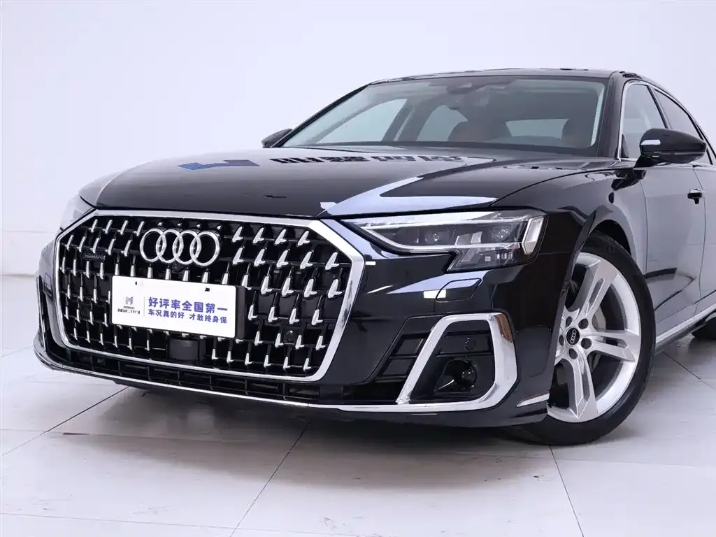 Audi A8 — фото 9