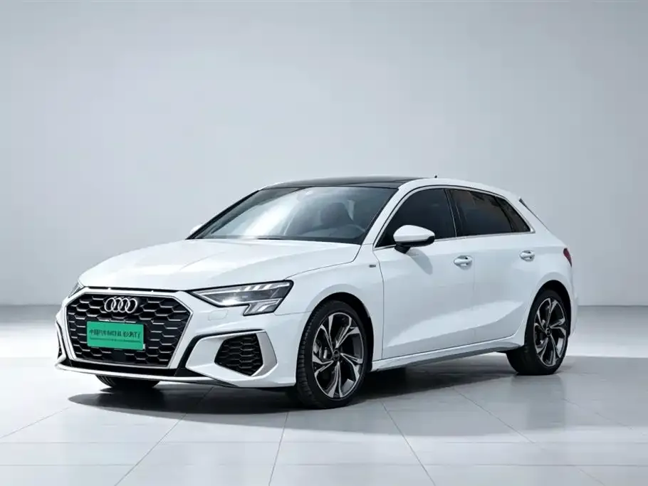 Audi A3 — фото 1