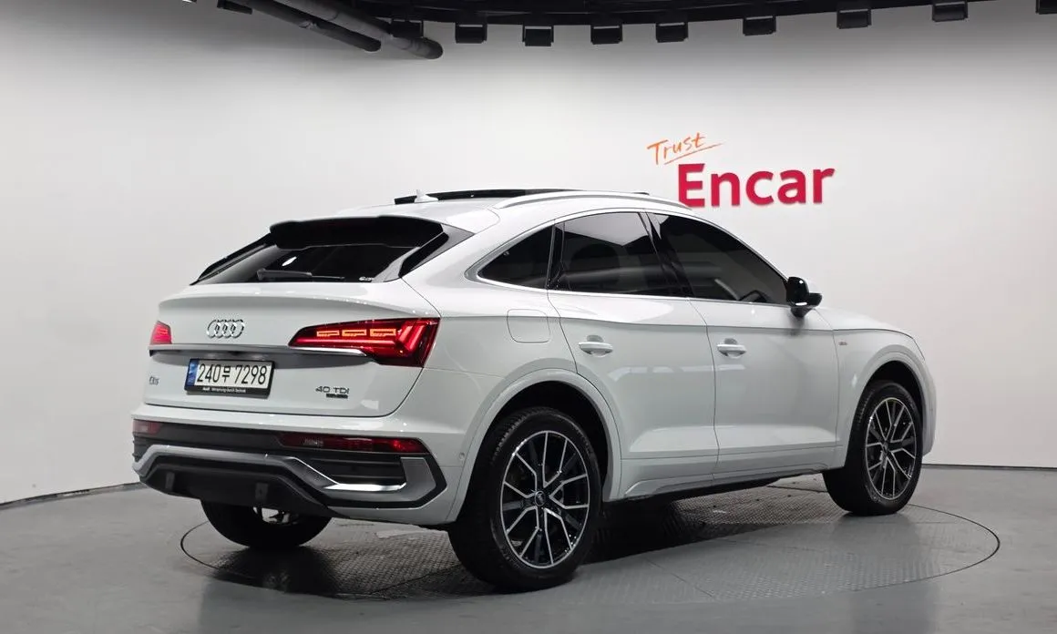 Audi Q5 2023 из KR, фото 2