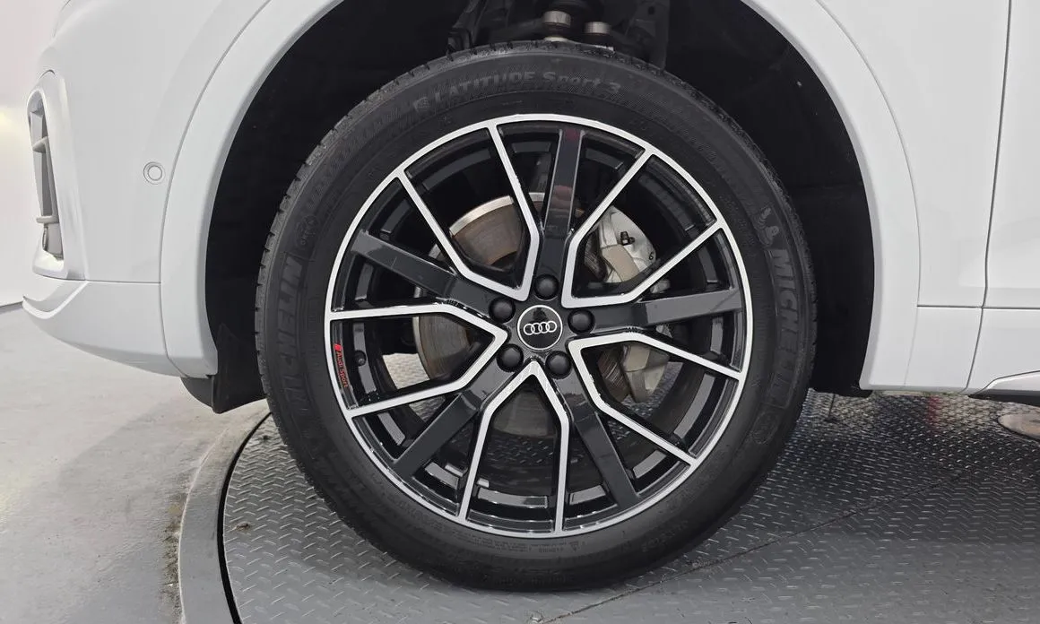 Audi Q5 2023 из KR, фото 7