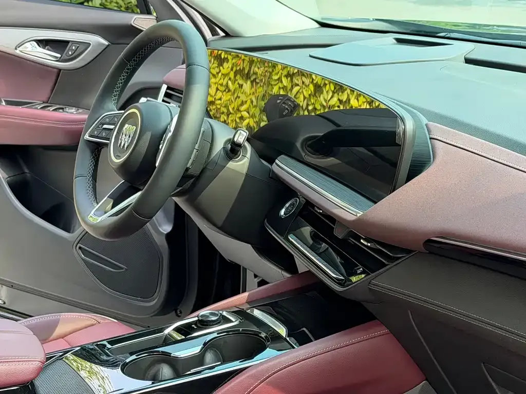 Buick Envision Plus — фото 4