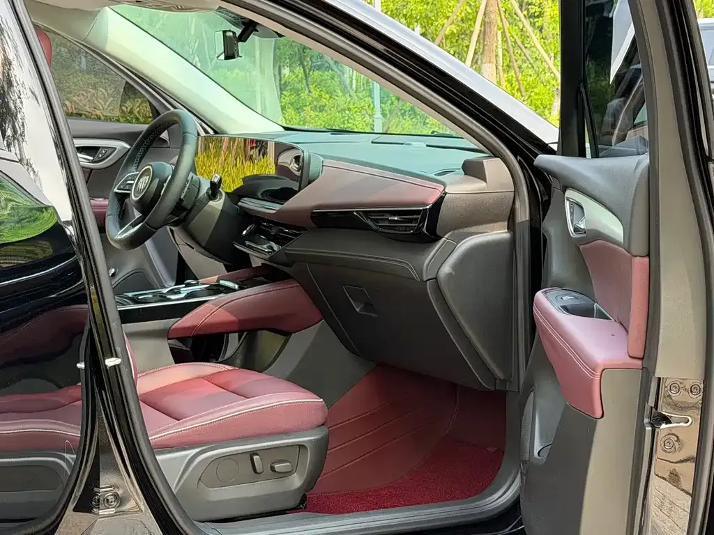 Buick Envision Plus — фото 5