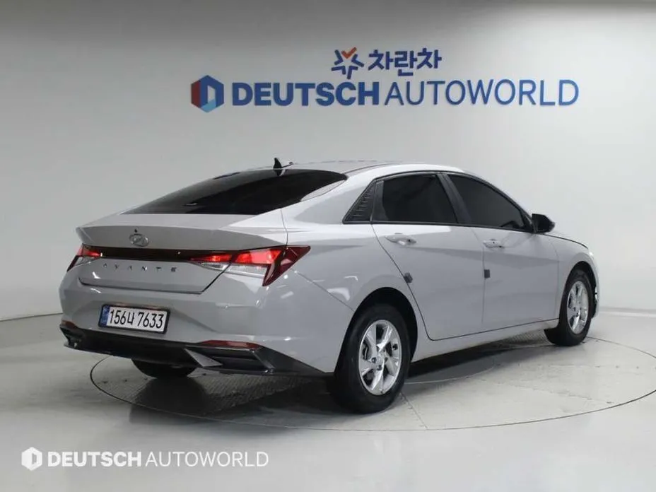 Hyundai AVANTE 2023 из KR, фото 3