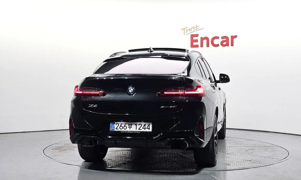 BMW X4 2025 из KR, фото 2