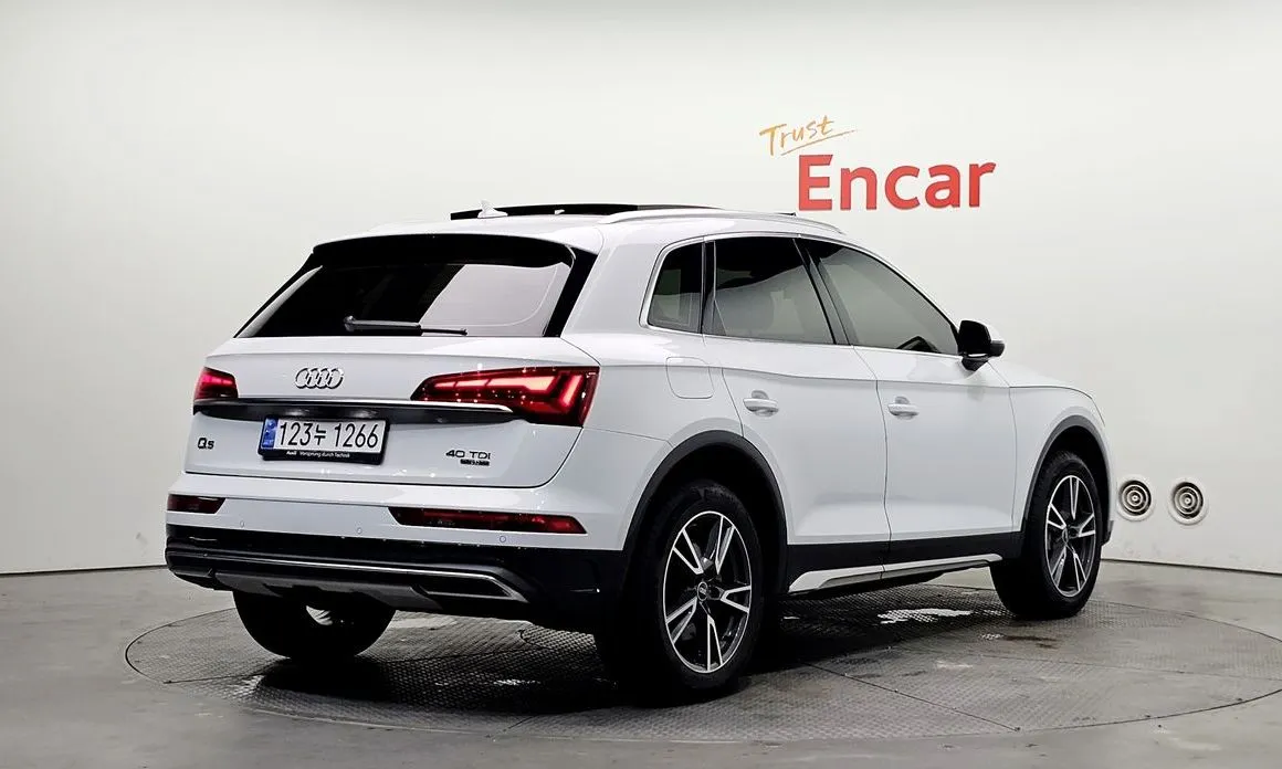 Audi Q5 2022 из KR, фото 2