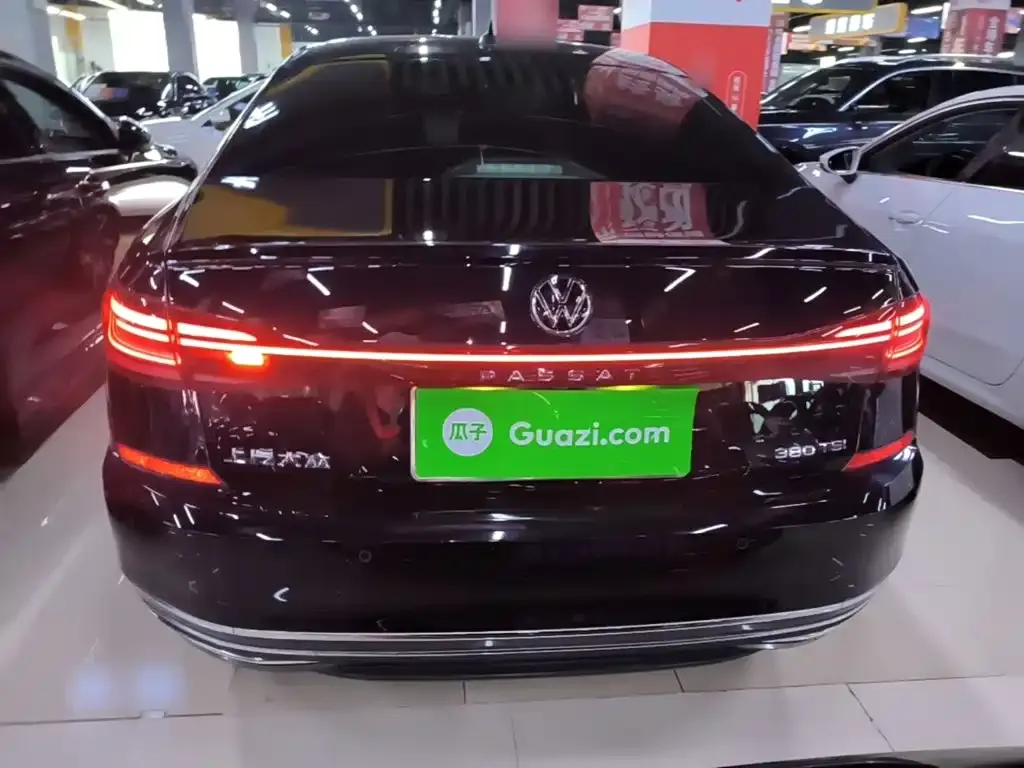 Volkswagen Passat — фото 9