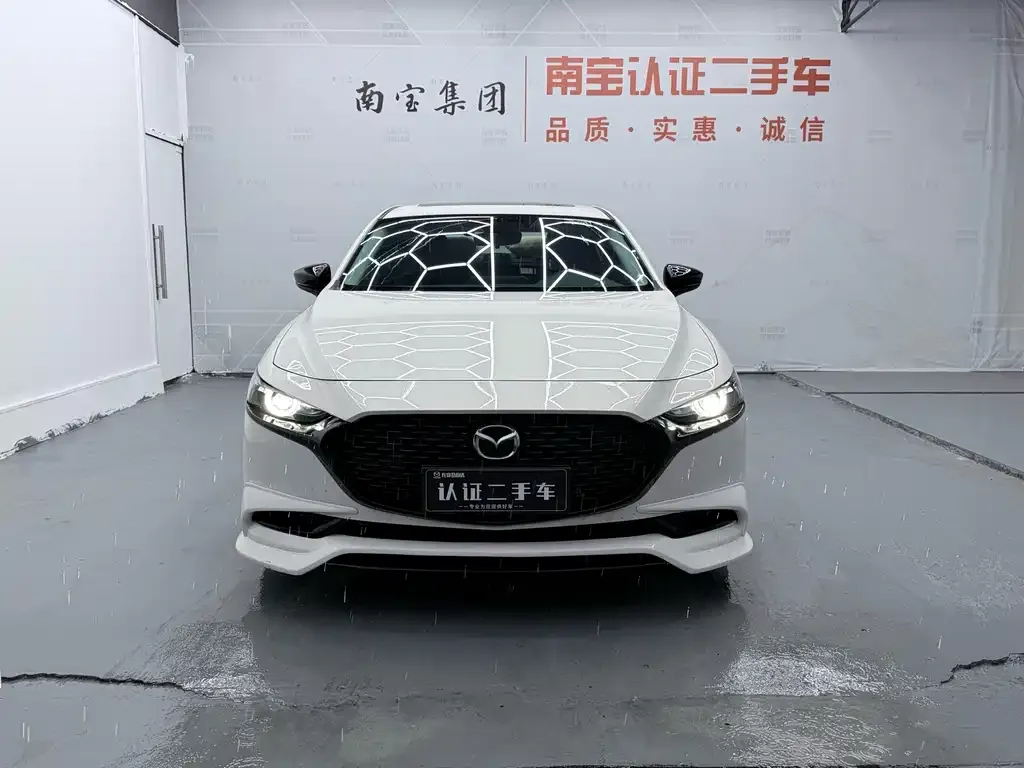 Mazda 3 Axela — фото 4