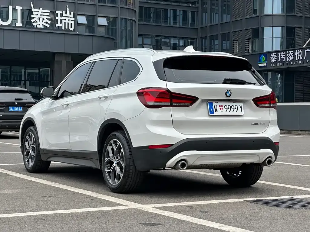 BMW X1 — фото 3