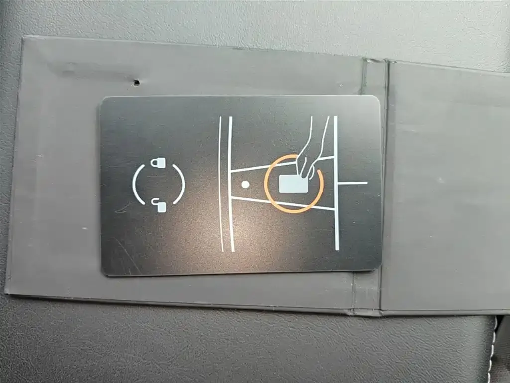 Tesla Model 3 — фото 7