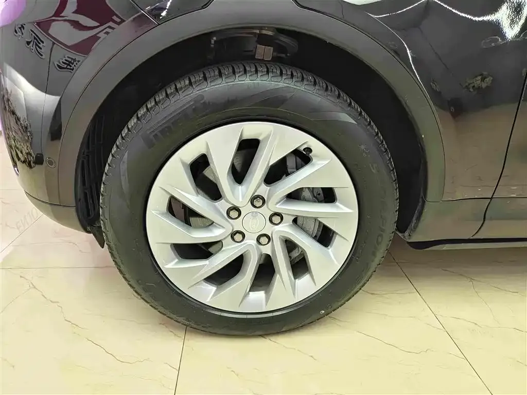 Land Rover Discovery 2023 из CN, фото 4