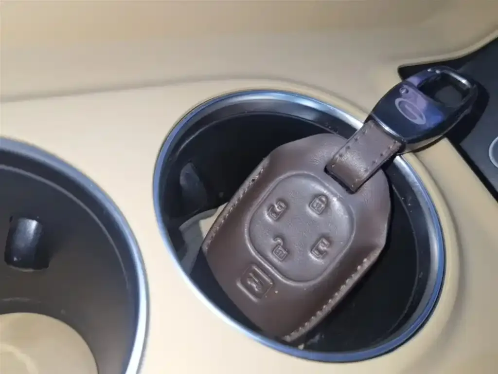 GAC Motor 传祺E8 PHEV 2024 из CN, фото 5