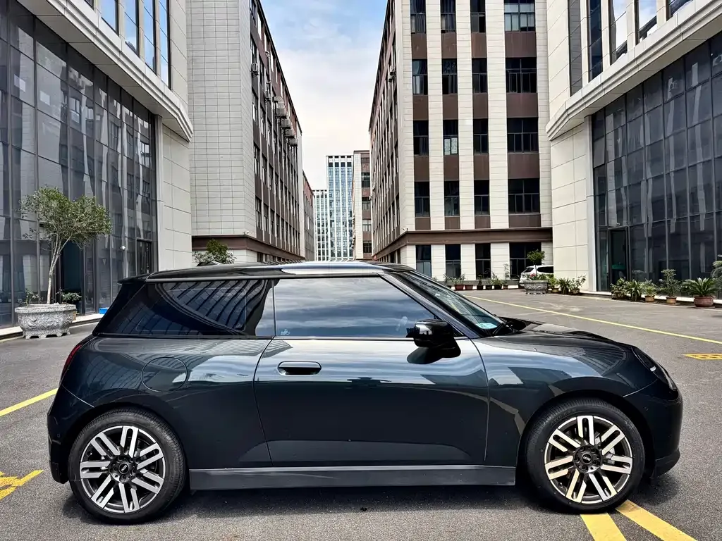 MINI Cooper EV 2024 из CN, фото 7