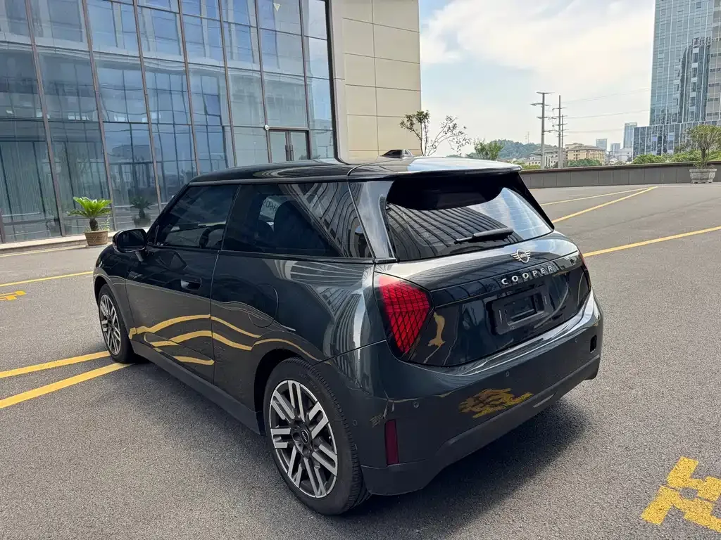 MINI Cooper EV 2024 из CN, фото 6